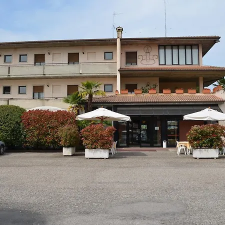 Hotel Pilotto 2*